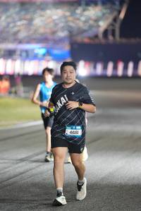 BIB: 44181
                            <button type="button" onclick="openModal(19602714)" class="btn btn-primary btn-sm float-right btn-popup" data-toggle="modal" data-target=".modal-high-quality">
                        <i class="fas fa-shopping-cart"></i> Add to Cart
                    </button>
                                            <button type="button" onclick="isThisMe(19602714, true)" class="btn btn-success btn-sm float-right btn-popup btn-isme hidden" data-toggle="tooltip" data-placement="bottom" title="นี่คือรูปของคุณใช่ไหม คลิกที่นี่เพื่อเอาเข้าอัลบั้ม">
                        <i class="fas fa-plus"></i> Add to album
                    </button>
                    <button type="button" onclick="isThisMe(19602714, false)" class="btn btn-warning btn-sm float-right btn-popup btn-isnotme hidden">
                        <i class="fas fa-ban"></i> Remove from album
                    </button>